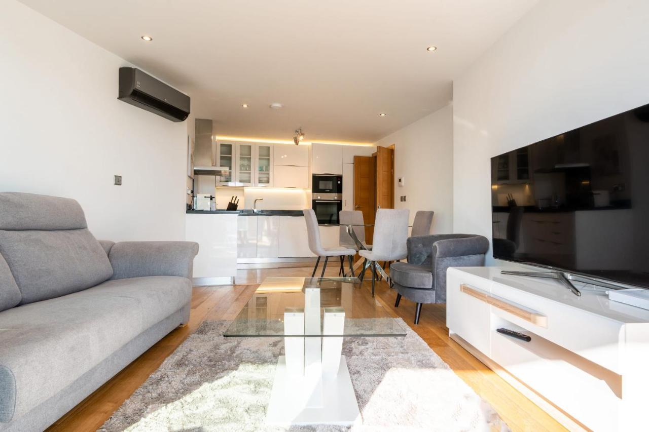 Seaside Serenity Oasis - High Floor - Stunning Views Гибралтар Екстериор снимка