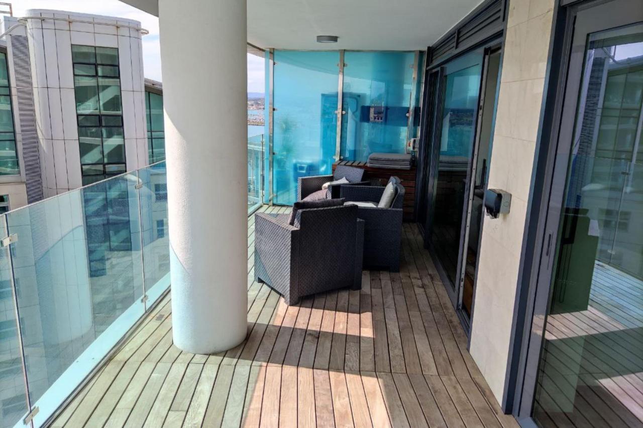 Seaside Serenity Oasis - High Floor - Stunning Views Гибралтар Екстериор снимка